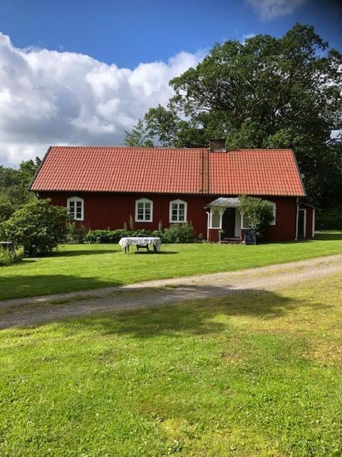Charmig Hallandslaenga Naera Ullared Buitenkant foto