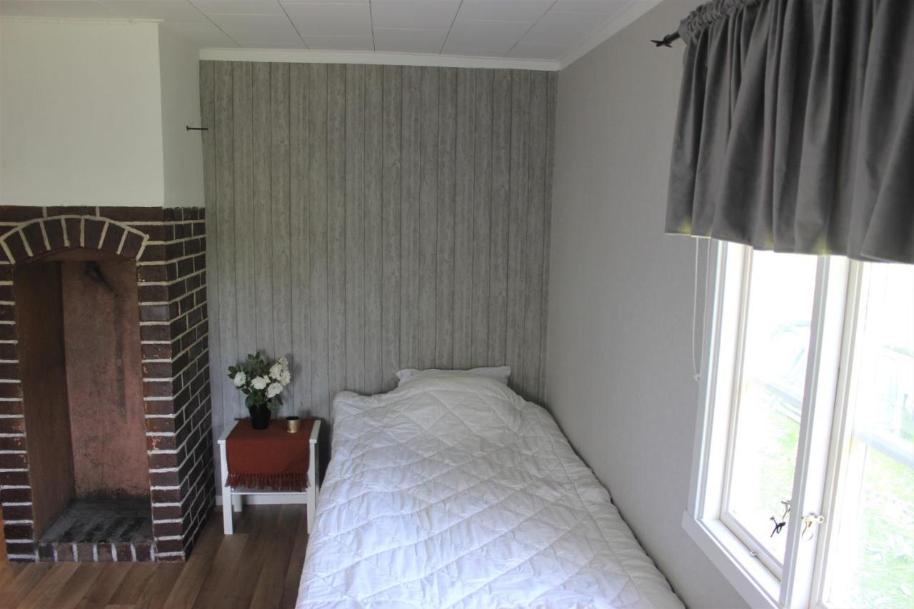 Charmig Hallandslaenga Naera Ullared Buitenkant foto